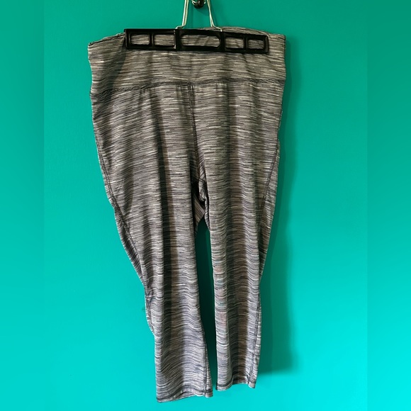 NWOT Athletic works cropped leggings XL NWOT - Picture 1 of 2